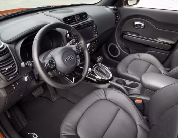 Интерьер 2014–16 Kia Soul [North America] '2013–16