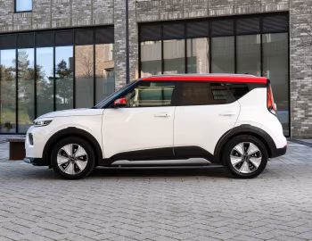 Kia Soul EV Explore [UK-spec] (SK3) '2023–24