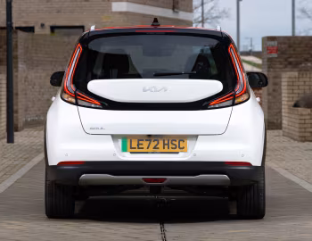 Kia Soul EV Explore [UK-spec] (SK3) '2023–24