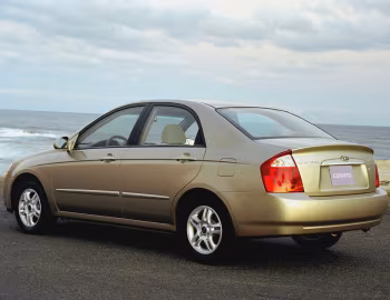 2005–06 Kia Spectra EX [North America] (LD) '2004–06