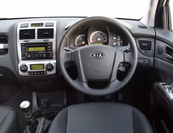 Торпедо Kia Sportage [UK-spec] (KM) '2007–08