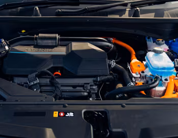 Под капотом Kia Sportage PHEV AWD GT-Line S [UK-spec] (NQ5) '2022–25