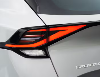 Kia Sportage "Shadow" [UK-spec] (NQ5) '2024–25