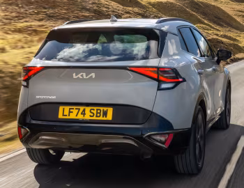 Kia Sportage "Shadow" [UK-spec] (NQ5) '2024–25