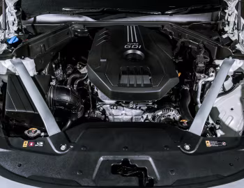 Под капотом Kia Stinger GT-Line [UK-spec] (CK) '2017–19
