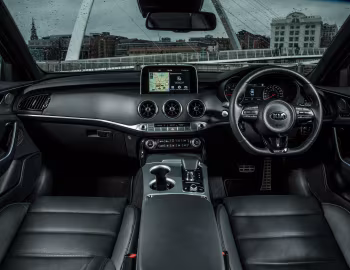 Торпедо Kia Stinger GT-Line S [UK-spec] (CK) '2017–19