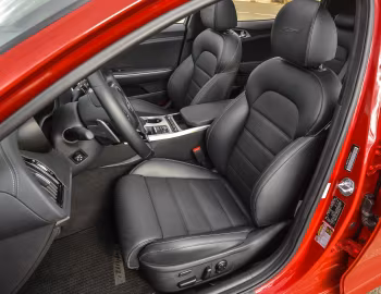 Интерьер 2018–21 Kia Stinger GT [North America] (CK) '2017–21