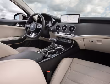 Interni 2022–23 Kia Stinger GT Line AWD [North America] (CK) '2021–23