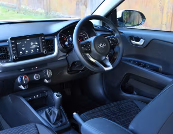 Інтер'єр Kia Stonic [UK-spec] (YB) '2017–20