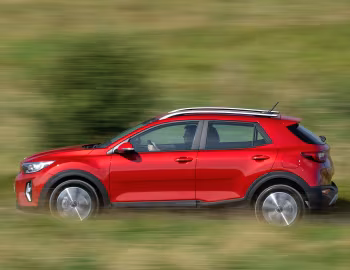 Kia Stonic [UK-spec] (YB) '2021–25