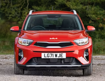 Kia Stonic [UK-spec] (YB) '2021–25