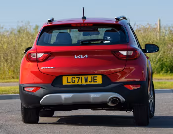 Kia Stonic [UK-spec] (YB) '2021–25