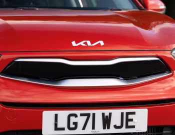 Kia Stonic [UK-spec] (YB) '2021–25