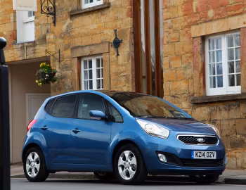 Kia Venga EcoDynamics [UK-spec] (YN) '08.2009–14