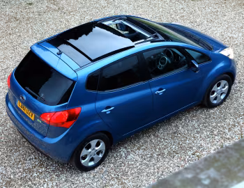 Kia Venga EcoDynamics [UK-spec] (YN) '08.2009–14