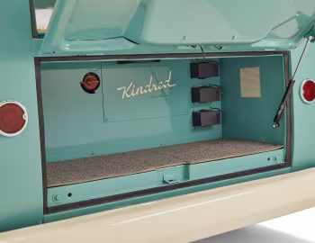 Ambos Kindred Motorworks Volkswagen Bus EV '2022