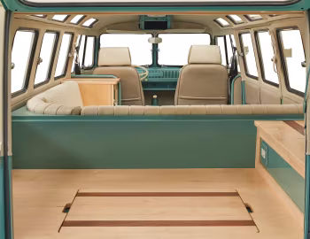Ambos Kindred Motorworks Volkswagen Bus EV '2022
