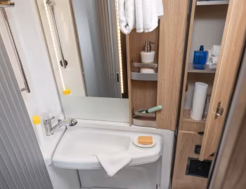 Interior 2022–24 Knaus Sky TI 650 MEG '2021–24