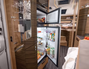 Интерьер 2021–н.в. Knaus Sun i 900 LEG '2020–н.в.