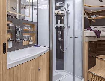 Интерьер 2019–20 Knaus Sun i 900 LEG '2018–20