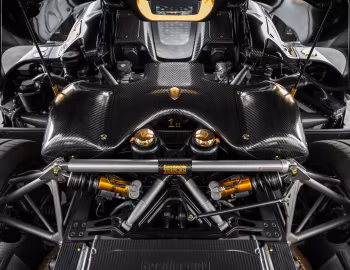 Sous la capuche Koenigsegg Regera [US-spec] (#7186) '2020