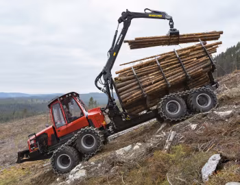 Komatsu 875 '2016–pr.