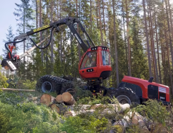 Komatsu 951 '2014–pr.