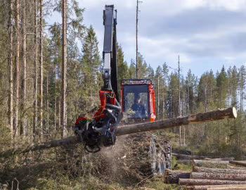 Komatsu 951 '2014–pr.