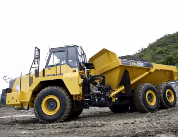Komatsu HM250-2 '2008–11