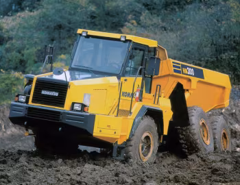 Komatsu HM300-1 '2001–pr.