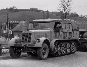 Krauss-Maffei KMm11 (Sd.Kfz.7) '1937–44