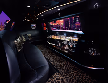 Интерьер Lincoln Town Car Krystal Limousine