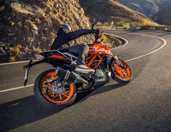 KTM 390 Duke '2017–pr.