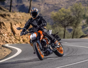 KTM 390 Duke '2017–pr.