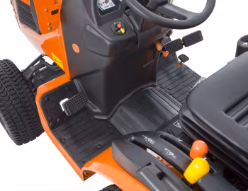 Интерьер Kubota B2320 '2008–15