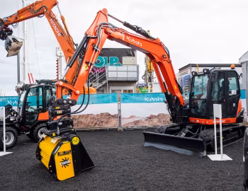 Kubota KX080-4α2, Kubota RT280-2 Cabin