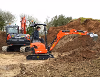 Kubota U17-3α, Kubota KX085-5 mono boom