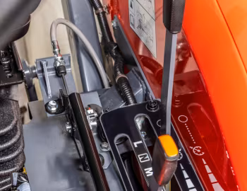 Интерьер Kubota L1-382 '02.2021–н.в.