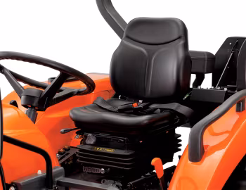 Интерьер Kubota L1361 rear mount type ROPS '2017–21