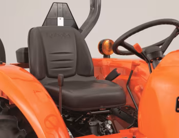 Интерьер Kubota L3800 '12.2010–н.в.