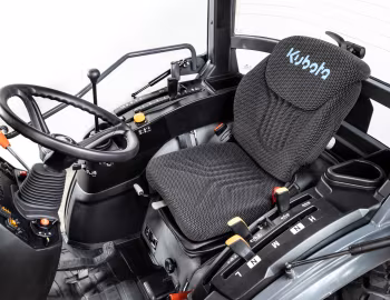 Интерьер Kubota LX-401 Cab '2021–н.в.