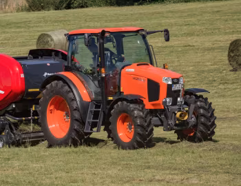 Kubota M135GX-II '2015–16