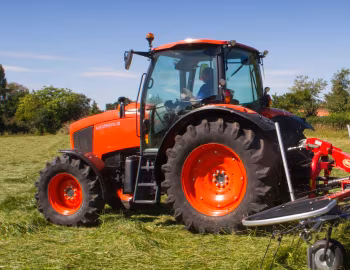 Kubota M135GX-II '2015–16
