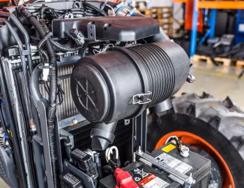 Под капотом Kubota M4063 '2021–н.в.