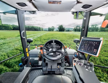 Интерьер Kubota M7001 Series '2015–18
