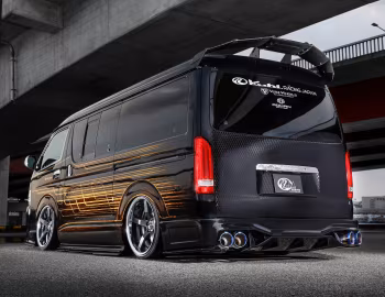Kuhl Racing Ghost Hiace 200W-GT (H200) '01.2018