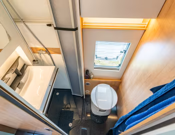 Intérieur 2021–pr. la strada Nova M (Br.907) '2020–pr.