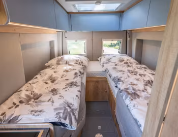 Interior 2025–pr. la strada Regent E (Br.907) '2024–pr.