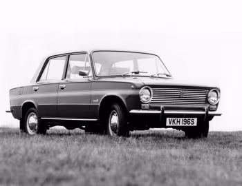 Lada 1200 Saloon [UK-spec] (21012) '05.1974–10.1982