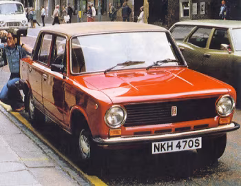 Lada 1300 ES Saloon [UK-spec] (21014) '10.1977–03.1982